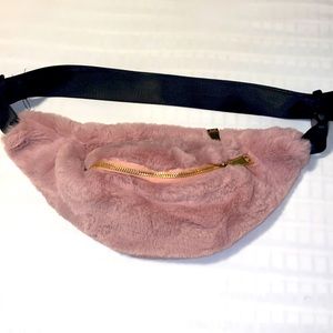 Fanny pack